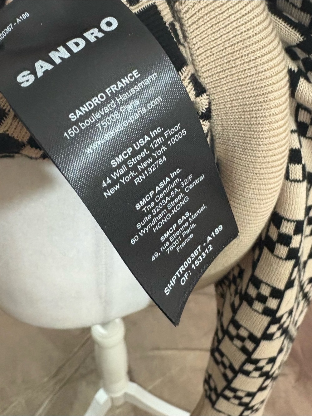 🔥FINAL SALE FREE SHIPPING!🔥 NEW Sandro Beige and Black Geometric V-Neck Cardigan - Picture 14 of 14